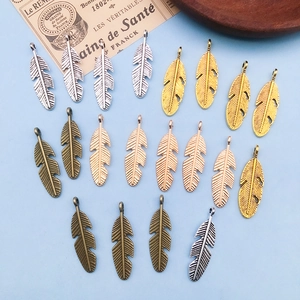 Assortiment de pendentifs plumes en alliage or argent et bronze pour bijoux DIY