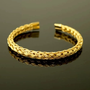 Bracciale rigido aperto in acciaio inossidabile intrecciato dorato vintage con dettagli