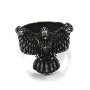 Vintage punk eagle shaped stainless steel ring with detailed wings and silver finish
