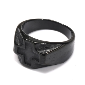Retro punk black titanium steel cross ring with a minimalist gothic style for men