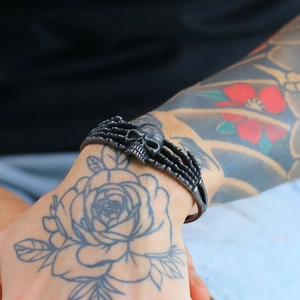 Vintage Viking skull bone open cuff bracelet in oxidized titanium steel for men