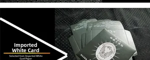Nahaufnahme von hochwertigen Silberpoliertüchern in schwarzer Kartonverpackung
