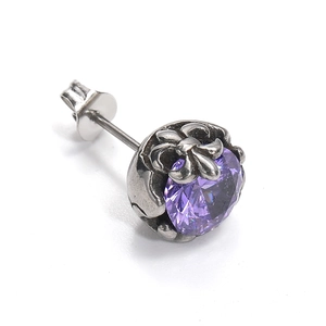 Boucles d'oreilles vintage en acier titane avec gemme violette et gravures gothiques