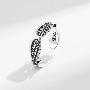 Retro S925 sterling silver angel wing open ring with vintage feather texture detail