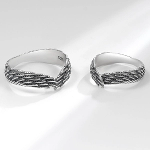 Pair of S925 sterling silver angel wing rings with vintage feather texture for couples