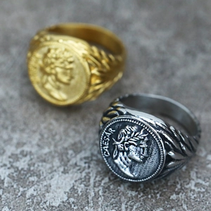 Retro Roman Caesar head signet ring in gold and silver finish with detailed laurel band