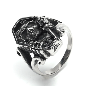 Retro gothic skull coffin ring made of titanium steel with vintage oxidized silver finish