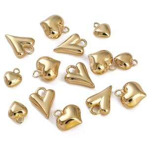 Poliertes 14K vergoldetes Herzanhänger-Set in verschiedenen Größen für DIY Schmuck
