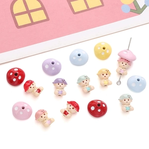 Breloques DIY en Alliage Émaillé Poupée Bébé Champignon Perles Colorées pour Création de Bijoux Bracelet Collier Accessoires