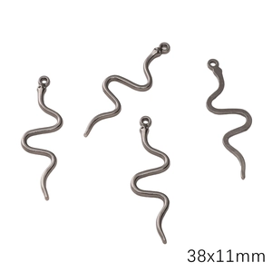 Pack of four 38x11mm snake-shaped gunmetal alloy pendants for DIY jewelry making
