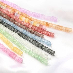 Bunte quadratische Glasperlen mit Eisriss-Textur für DIY-Schmuck und Bastelarbeiten