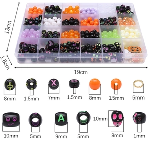Halloween DIY Perlen Set mit 24-Gitter-Box inklusive Kürbis-Anhängern und Acrylperlen