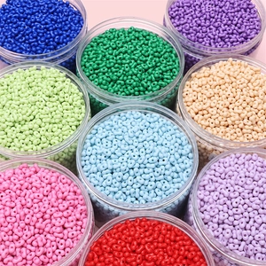Kleurrijke acryl pindavormige kralen met twee gaten voor DIY handgemaakte sieraden
