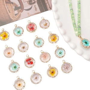 18K gold plated dried flower resin pendants for DIY jewelry and necklace making