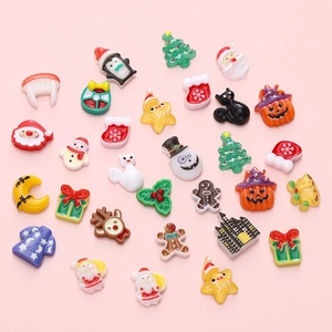 Sortierte Weihnachts- und Halloween-Harzanhänger für DIY Haarklammern und Handwerk