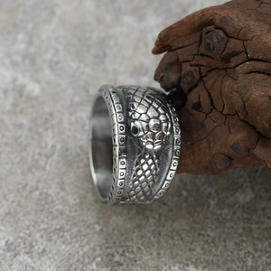 Vintage gothic snake head ring for men in retro silver stainless steel with scale texture