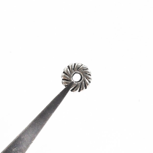 Antique silver plated alloy spacer bead with spiral texture for DIY jewelry making