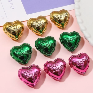 Gegalvaniseerde Acryl Hartvormige Losse Kralen Met Letters Voor DIY Sieraden Maken Metalen Textuur Hart Kralen Kerst Decor