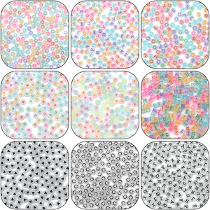 Détails de perles en acrylique avec lettres et cœurs pour la création de bijoux DIY