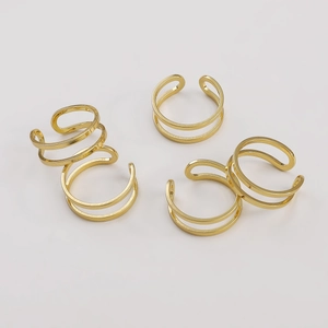 Juego de anillos abiertos dobles bañados en oro de 14K con acabado metálico pulido