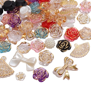 Perles en Acrylique à Bord Doré pour la Fabrication de Bijoux DIY Breloques Fleur de Rose Papillon Nœud pour Bracelets et Chaînes de Téléphone