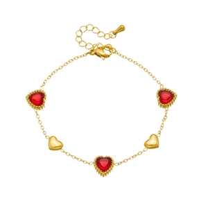 Bracelet élégant en chaîne dorée avec cristaux rouges en cœur et breloques polies