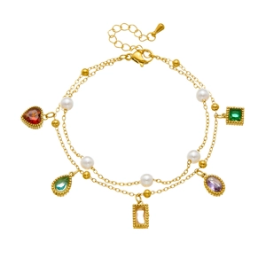 Gouden dubbellaagse armband met kleurrijke edelstenen en witte parelaccenten