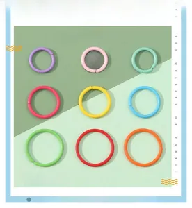 Assortimento di anelli metallici colorati in nove tonalità per portachiavi fai-da-te