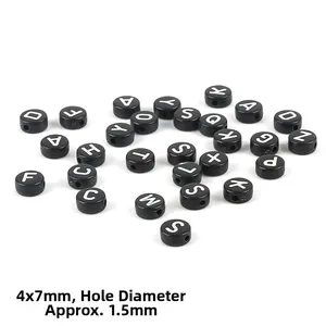 Perline nere 4x7mm in acrilico con lettere e foro 1,5mm per creazione gioielli fai da te