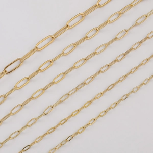 Vergleich von fünf Größen flacher 14K Gold-Büroklammerketten für DIY-Schmuckherstellung
