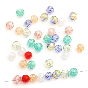 Perline di vetro colorate fatte a mano con spirali per creazione di gioielli fai-da-te