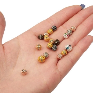 Perline sferiche cave in rame con strass per creazione di gioielli fai-da-te multicolore