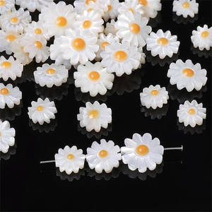 Natürliche Perlmutt Gänseblümchen Künstliche Perlen Blumenanhänger Für DIY Schmuckherstellung Handgefertigte Halskette Armband Zubehör