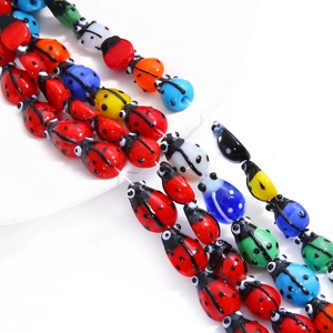 Perline di Vetro Lampwork a Forma di Coccinella Design Animale Dipinto a Mano Colori Misti per Creazione Gioielli DIY