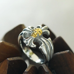 Vintage gothic cross skull ring in silver and gold finish for men street style