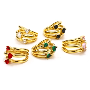 Anello in Acciaio al Titanio con Tre Cuori e Strass per Donna Oro Bicolore Multistrato Impilabile a Forma di Cuore Gioielli di Moda
