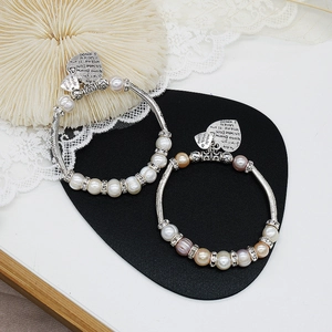 7-8mm Süßwasserperlen Armband mit Vintage Silber Herzanhänger und elastischem Band