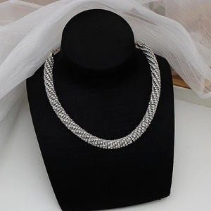 Collier Ras Du Cou Étincelant En Strass Complet Pour Femme Chaîne En Cuivre Plaqué Argent Or Bijoux Élégants Pour Mariage Fête