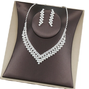 Elegant silver V-shaped rhinestone necklace and earring jewelry set for gala