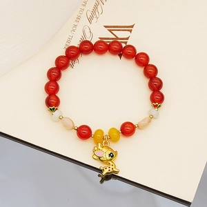 Rotes Achat Perlenarmband Mit Goldlegierung Hirsch Anhänger Süß Niedlich Frischer Stil Handgefertigt Schmuck Geschenk Damen Mädchen