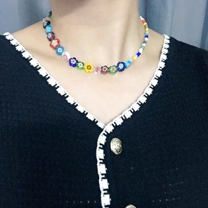 Collier de perles en verre millefiori coloré avec motifs floraux pour style d'été