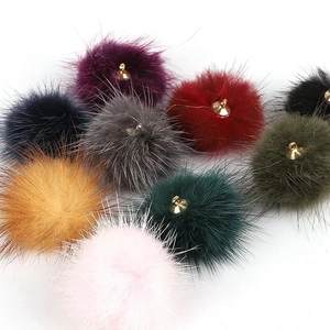 Pendentifs colorés en fourrure de vison avec anneaux dorés pour bijoux DIY