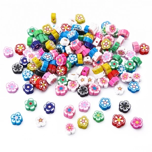 Perles en pâte polymère colorées en forme de fleur pour la création de bijoux DIY