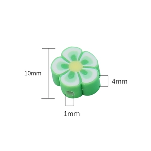 Vue détaillée de perle de fleur en pâte polymère verte pour bijoux DIY avec dimensions