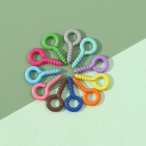 Piton à œil en métal peint de 5x10mm colorés pour la création de bijoux artisanaux DIY