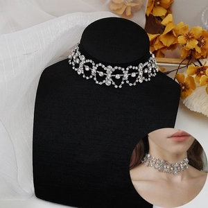 Luxus Silber Legierung Strass Choker Halskette Elegant Hohl Geometrisch Funkelnd Braut Hochzeit Party Damen Schmuck