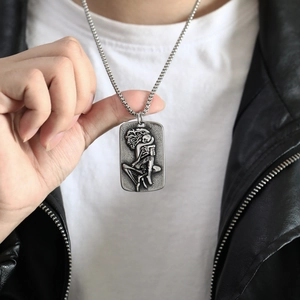 Gothic-Punk-Halskette aus Edelstahl mit Vintage-Skelett-Umarmung als rechteckiger Anhänger
