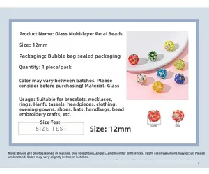 Vue macro de perles pétales en verre 12mm avec dimensions et détails de couleurs vives