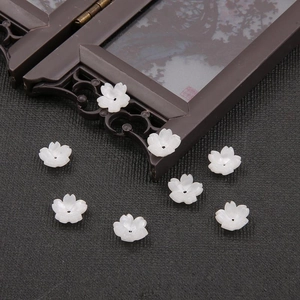 White flower-shaped acetic acid shell bead for handmade DIY jewelry crafting
