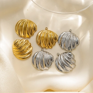 Pendentifs en acier inoxydable 304 en forme de coquillage doré et argenté striés